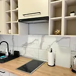 Kawalerka Na Parterze 4 * 우치