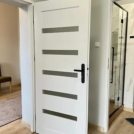 Kawalerka Na Parterze 4 * Lodz (Lodz)